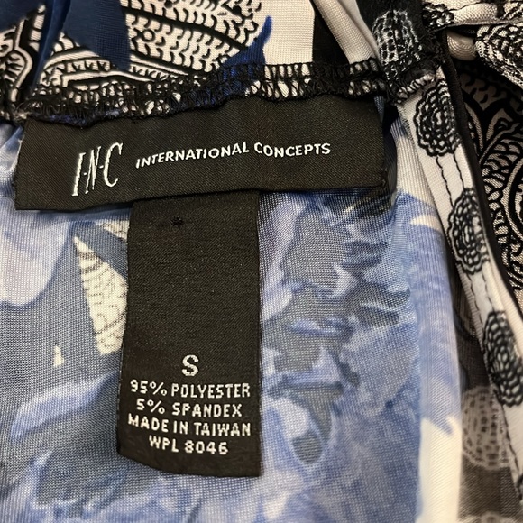 INC International Concepts Blue, White & Black Summer Top. Handkerchief hem. Sm - Picture 15 of 15